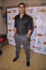 Akshay Kumar on the sets of ZEE DID in Famous, Mumbai on 16th Sept 2013 (7).JPG